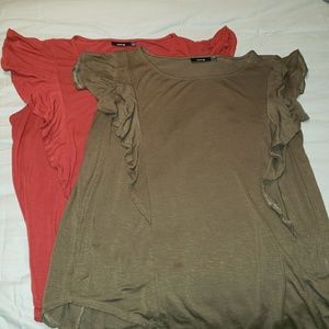 2 Apt 9 Ruffled Tops